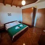 Apartment With Splendid Sea View *