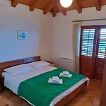 With Splendid Sea View Apartment