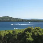 With Splendid Sea View Apartment