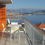With Splendid Sea View *