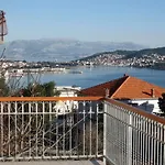 With Splendid Sea View *