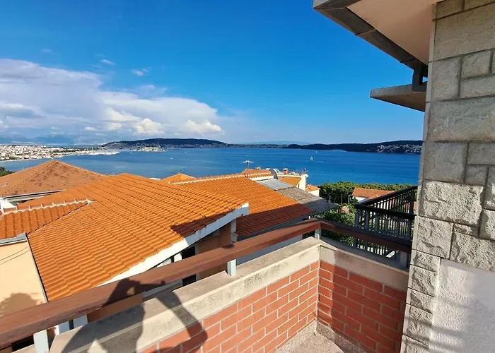 With Splendid Sea View