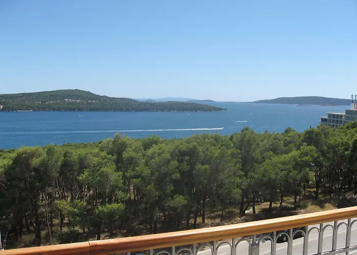 Appartamento With Splendid Sea View Traù