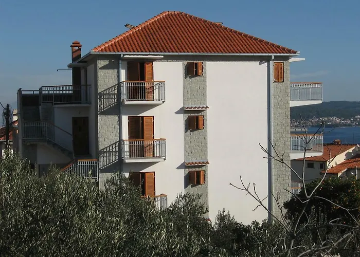 With Splendid Sea View Appartamento Traù