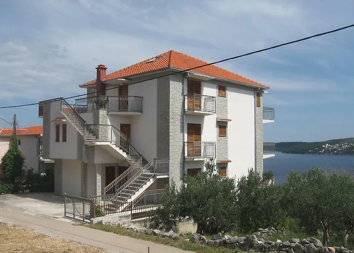 Appartamento With Splendid Sea View Traù