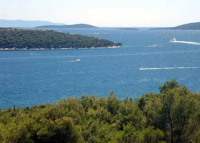 With Splendid Sea View * Traù