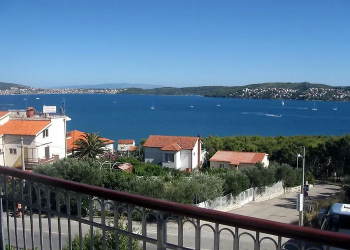 With Splendid Sea View *