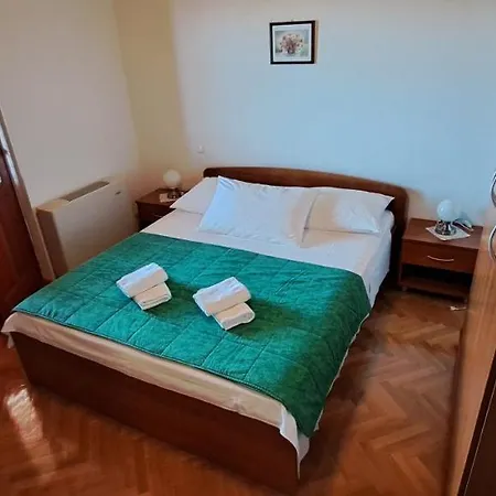 With Splendid Sea View Apartment