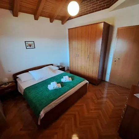 Apartment With Splendid Sea View *