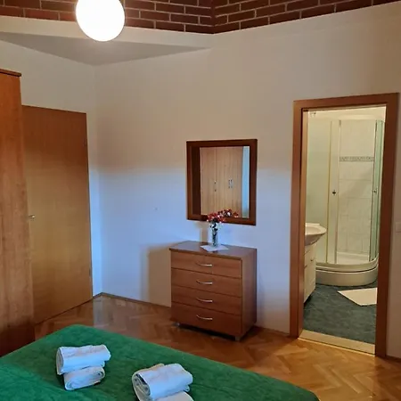 With Splendid Sea View Τρογκίρ