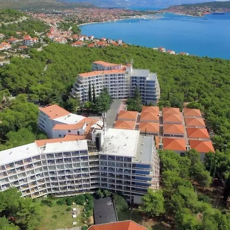 Apartment With Splendid Sea View