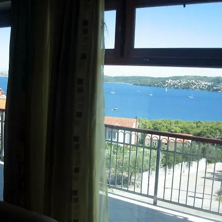 With Splendid Sea View Apartment