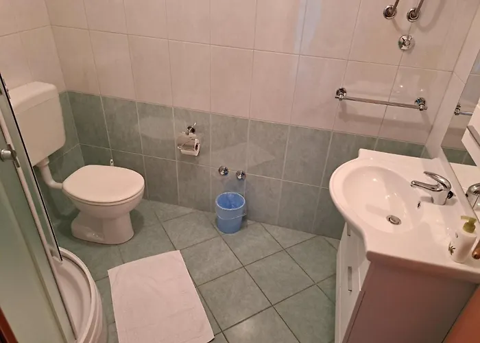 With Splendid Sea View *