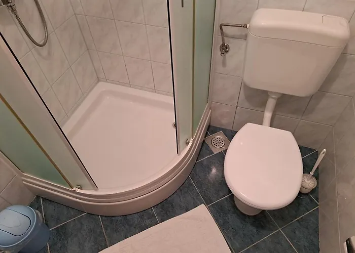 With Splendid Sea View トロギール