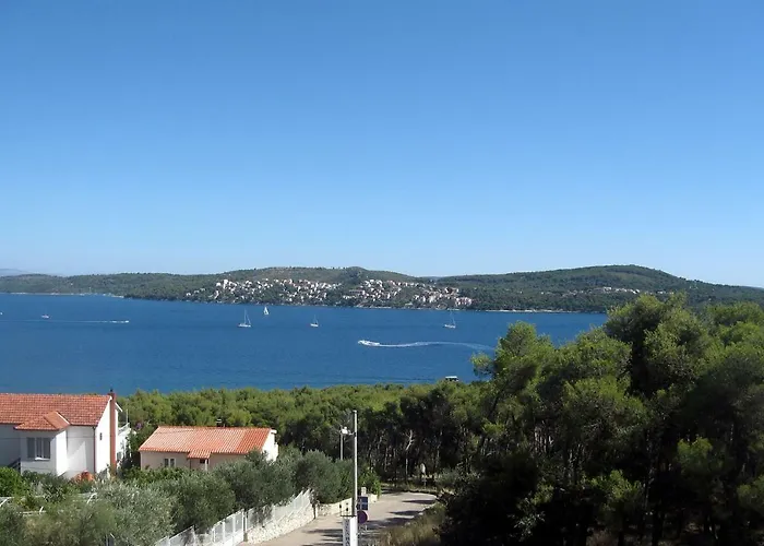 With Splendid Sea View *