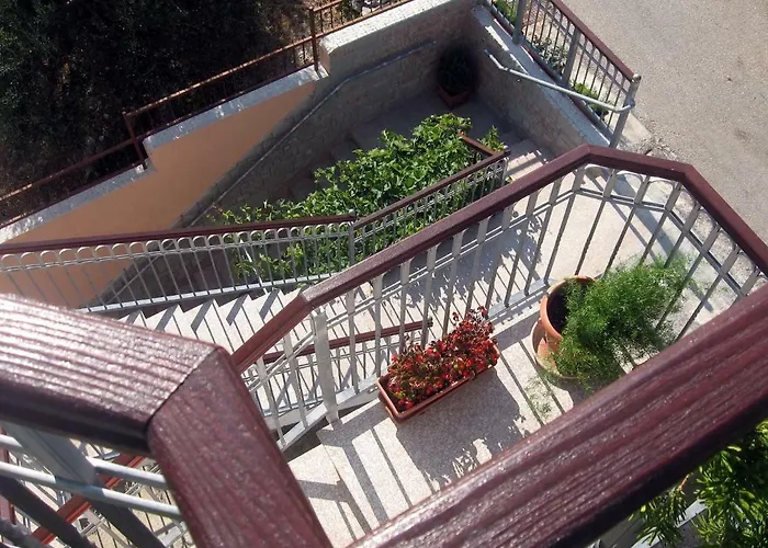 With Splendid Sea View *